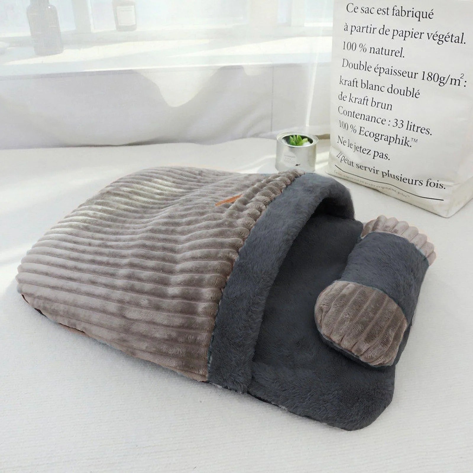 Cozy Cat Cave Bed – Self-Warming Plush Sleeping Bag for Indoor Cats & Kittens, Soft Thermal Pet Sack with Snuggle Design, Winter Cat Bed for Small Dogs & Puppies