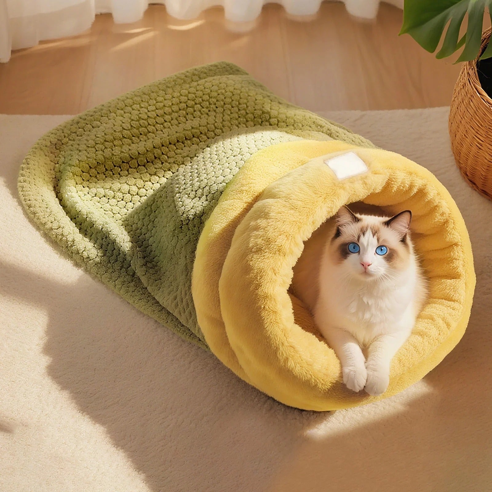 Cozy Cat Sleeping Bag Bed – Self-Warming Plush Sack, Winter Hideaway Cave Bed for Indoor Cats & Kittens, Soft Snuggle Sack for Small Dogs and Puppies